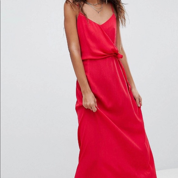 Red V-neck wrap tie front maxi dress. - Picture 2 of 6